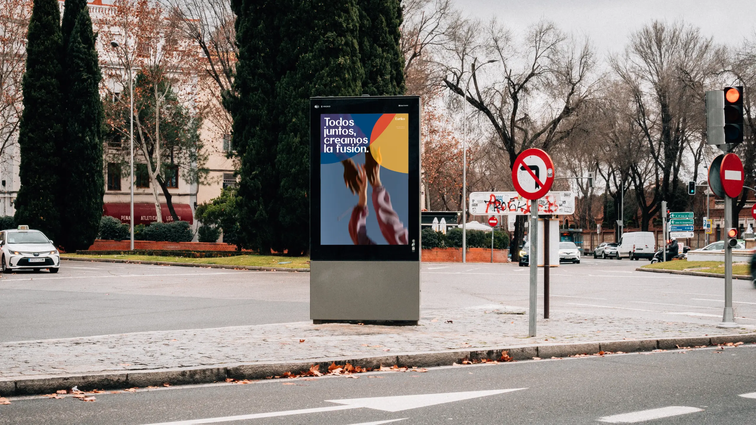 Pieza gráfica de cartelería de Eurika en formato real